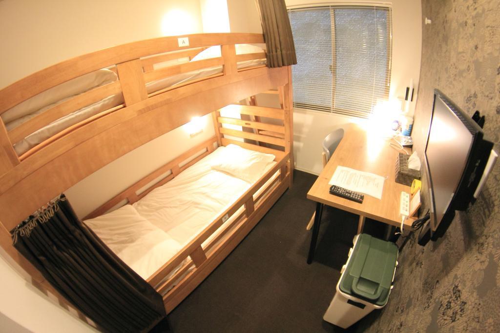 Yadokari Namba Hostel Oszaka Kültér fotó