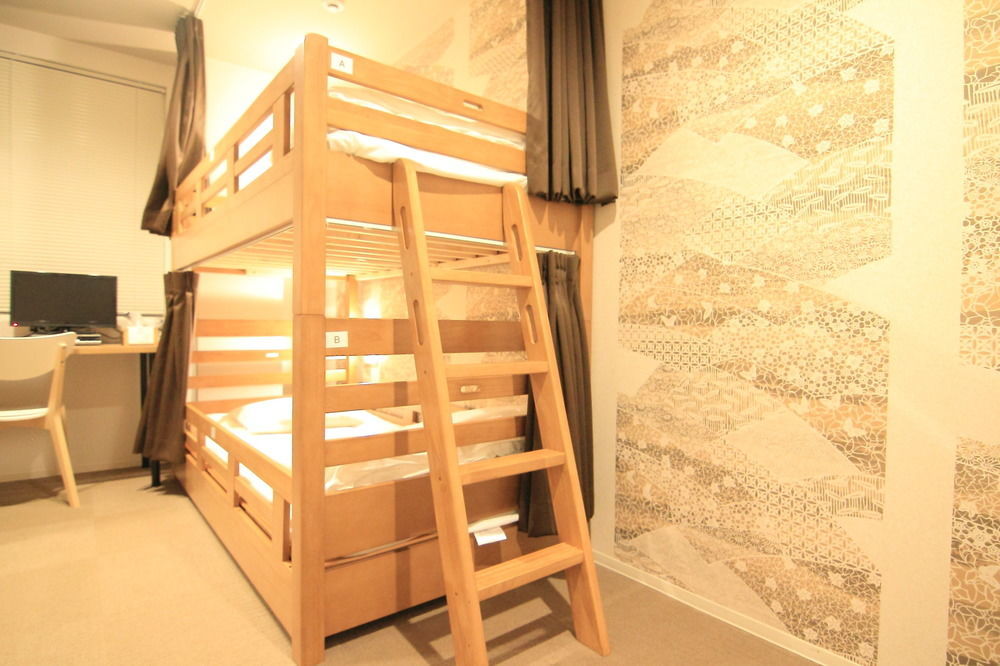 Yadokari Namba Hostel Oszaka Kültér fotó