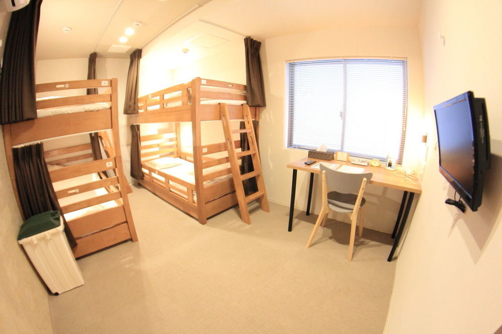 Yadokari Namba Hostel Oszaka Kültér fotó