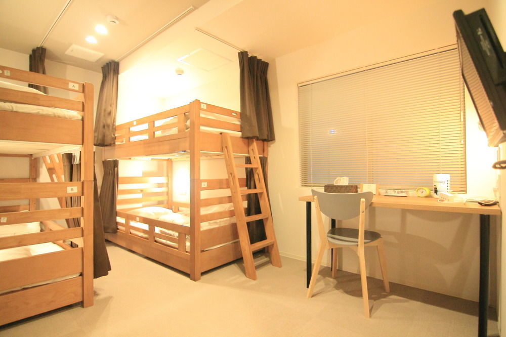 Yadokari Namba Hostel Oszaka Kültér fotó