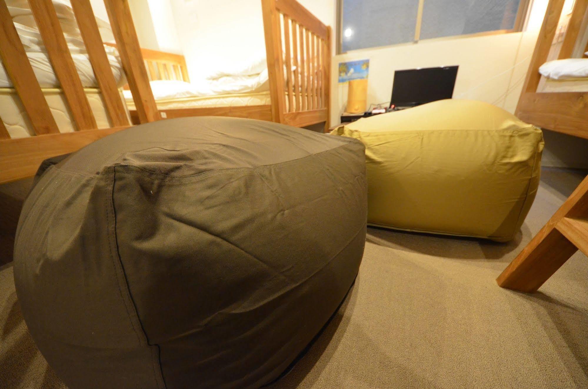 Yadokari Namba Hostel Oszaka Kültér fotó